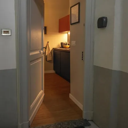 Le Di Marta - Porta Susa Pink * Torino